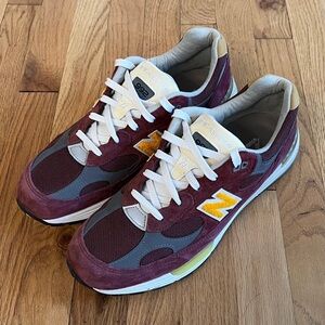 New Balance 992 Burgundy Size 10.5